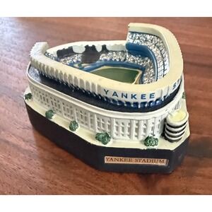 New York Yankees MLB 2004 MLBP 3" Mini Yankee Stadium Replica